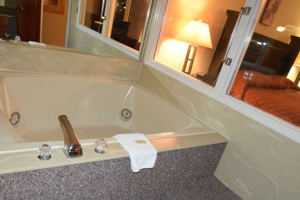 jacuzzi tub in vacation condo